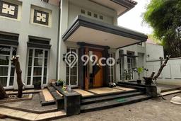 Hunian Strategis Disewakan 5 Kamar di Menteng Bisa Nego Hunian Strategis Disewakan 5 Kamar di Menteng Bisa Nego
