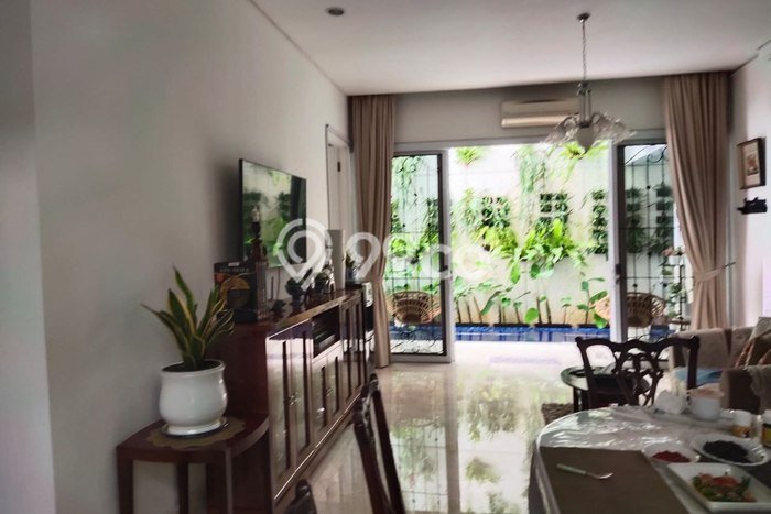 Hunian Mewah Siap Huni LT 285m2 di Menteng, Jakarta Pusat Hunian Mewah Siap Huni LT 285m2 di Menteng, Jakarta Pusat