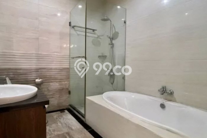 Rumah Mewah Dijual LT 821m2 di Menteng, Jakarta Pusat Rumah Mewah Dijual LT 821m2 di Menteng, Jakarta Pusat