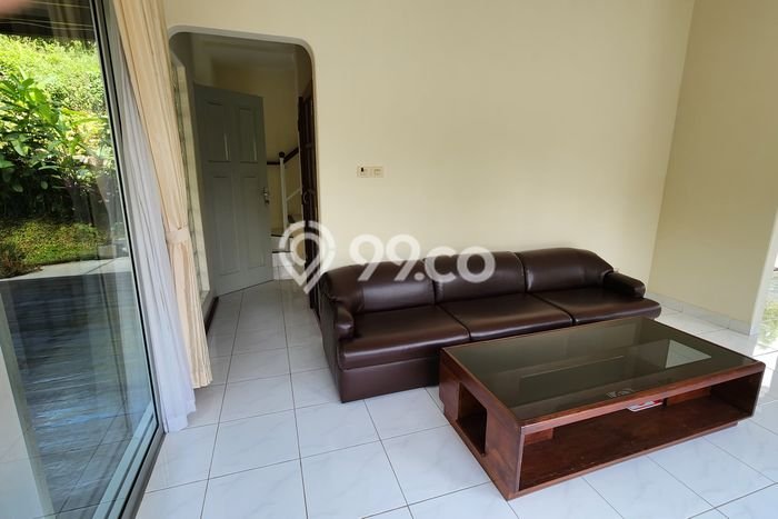 Vila Strategis Kawasan Cisarua, Area 1000m2m², Dekat ke beragam kebutuhan Vila Strategis Kawasan Cisarua, Area 1000m2m², Dekat ke beragam kebutuhan
