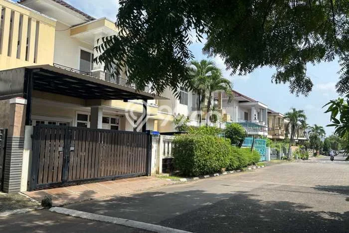 Rumah Eksklusif Siap Huni di Tangerang Fasilitas Premium Rumah Eksklusif Siap Huni di Tangerang Fasilitas Premium