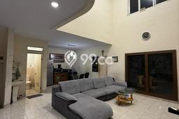 Rumah Luxury Modern Tanpa Renovasi di Pegadungan Jakarta Barat Rumah Luxury Modern Tanpa Renovasi di Pegadungan Jakarta Barat