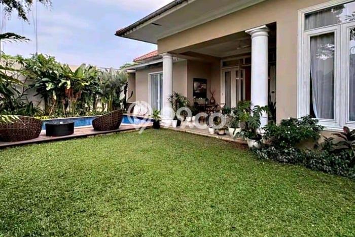 Dijual Rumah Mewah Elegan Dengan View Cantik di Kemang, Jakarta Selatan Dijual Rumah Mewah Elegan Dengan View Cantik di Kemang, Jakarta Selatan