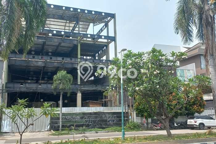 Unit Komersial Dijual di Jakarta Barat LT 450m2 & LB 1700m2 Unit Komersial Dijual di Jakarta Barat LT 450m2 & LB 1700m2