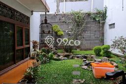 Rumah Elit Modern Tanpa Renovasi di Cikutra Bandung Rumah Elit Modern Tanpa Renovasi di Cikutra Bandung