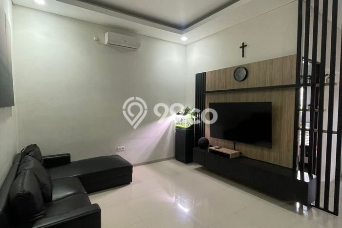 Dijual Hunian Rumah Nyaman 4 KT di Taman Holis Indah, Bandung Dijual Hunian Rumah Nyaman 4 KT di Taman Holis Indah, Bandung