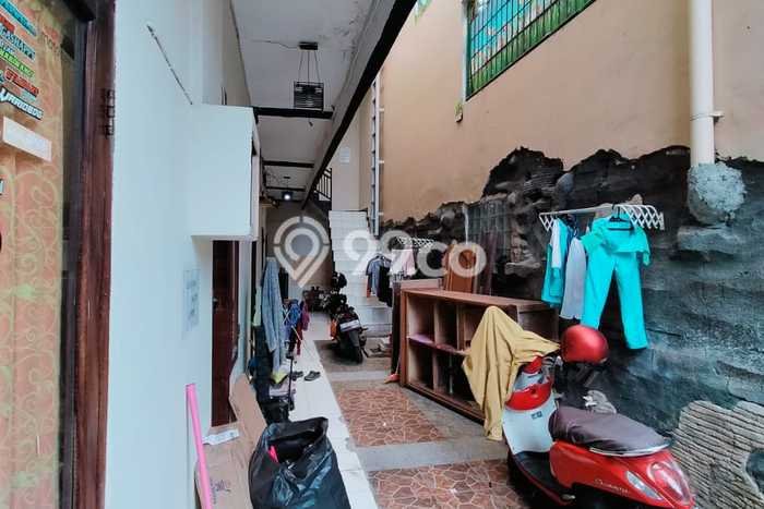 Kost Dijual di Kopo dengan 10 KT dan Luas 150m2 Kost Dijual di Kopo dengan 10 KT dan Luas 150m2