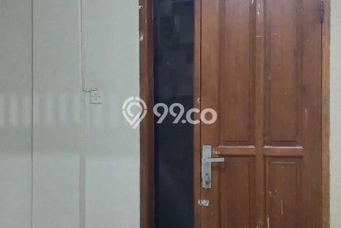 Rumah Kost untuk Dijual di Setiabudi Punya 4 Kamar Rumah Kost untuk Dijual di Setiabudi Punya 4 Kamar
