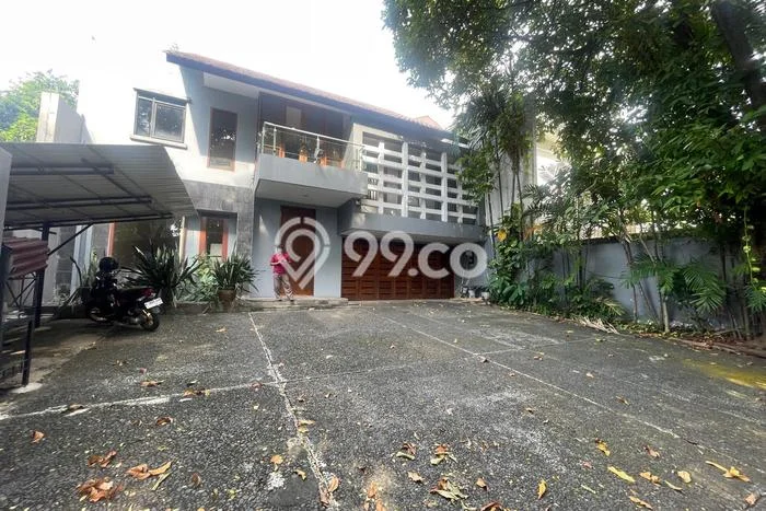 Hunian Strategis Dikontrakkan 3 Kamar di Menteng Boleh Nego Hunian Strategis Dikontrakkan 3 Kamar di Menteng Boleh Nego