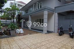Disewakan Rumah Strategis LT 750m2 / LB 500m2 di Cikini, Jakarta Pusat Disewakan Rumah Strategis LT 750m2 / LB 500m2 di Cikini, Jakarta Pusat