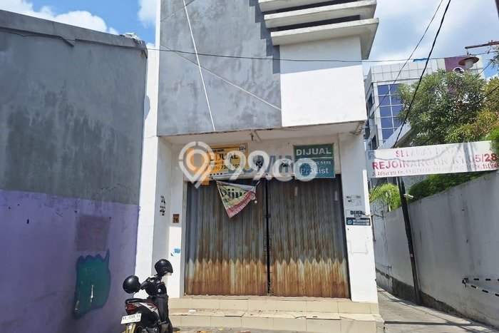 AREA KOMERSIAL! Ruko di Depok, Luas 120m², Posisi Premium AREA KOMERSIAL! Ruko di Depok, Luas 120m², Posisi Premium