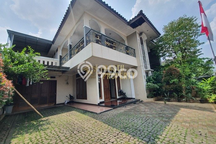 Rumah Luxury Modern Tanpa Renovasi di Lenteng Agung Jakarta Selatan Rumah Luxury Modern Tanpa Renovasi di Lenteng Agung Jakarta Selatan