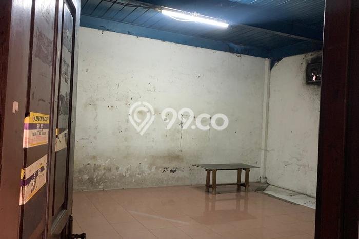 Gudang Area Niaga di Karawaci, Luas 1100m2m², Siap Operasi Gudang Area Niaga di Karawaci, Luas 1100m2m², Siap Operasi