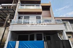 Rumah Elit Modern Siap Huni di Puri Indah Jakarta Barat Rumah Elit Modern Siap Huni di Puri Indah Jakarta Barat