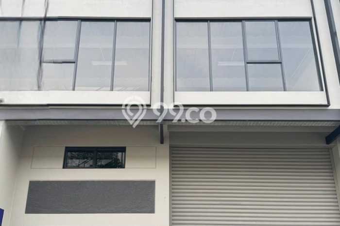 Gudang Area Strategis Kawasan Tangerang, Luas 220m², Siap Usaha Gudang Area Strategis Kawasan Tangerang, Luas 220m², Siap Usaha