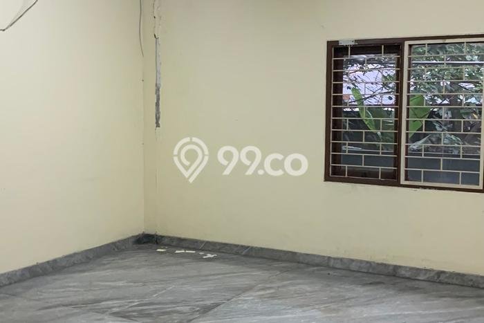 Gudang Area Niaga di Karawaci, Luas 1100m2m², Siap Operasi Gudang Area Niaga di Karawaci, Luas 1100m2m², Siap Operasi