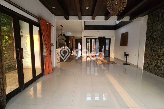 Rumah Luxury Modern Siap Huni di Ciater Tangerang Rumah Luxury Modern Siap Huni di Ciater Tangerang