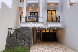Jual Rumah Minimalis Bagus Punya 4 KT di Jagakarsa Jakarta Selatan SHM Jual Rumah Minimalis Bagus Punya 4 KT di Jagakarsa Jakarta Selatan SHM