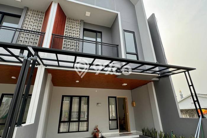 Dijual Cepat Rumah Bagus Siap Huni LB 100m2 di Limo, Depok Dijual Cepat Rumah Bagus Siap Huni LB 100m2 di Limo, Depok