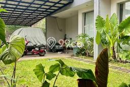 Rumah lokasi , Bandung, Luas 390m2m² Bangunan 220m2m² Rumah lokasi , Bandung, Luas 390m2m² Bangunan 220m2m²
