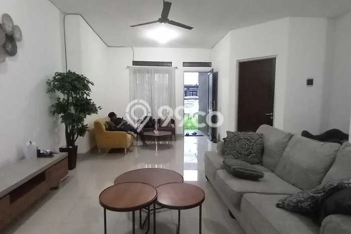 Lokasi strategis! Rumah siap pakai dikontrakkan di Batununggal LB 95m2 Lokasi strategis! Rumah siap pakai dikontrakkan di Batununggal LB 95m2