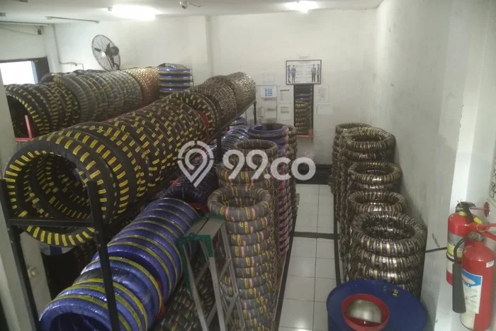Disewakan Ruko Premium Kawasan Gunung Batu, Luas 250m², Area Bisnis, Akses Mudah Disewakan Ruko Premium Kawasan Gunung Batu, Luas 250m², Area Bisnis, Akses Mudah