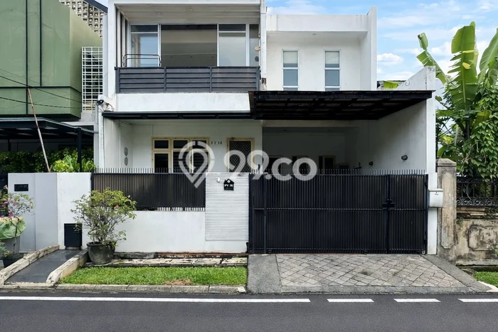 Ready to Use! Luxury House LT 155m2 Desain Elegan di Pondok Indah Ready to Use! Luxury House LT 155m2 Desain Elegan di Pondok Indah