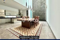 Rumah Asri area Menteng, 0 KM, Luas 750m² Bangunan 1000m² Rumah Asri area Menteng, 0 KM, Luas 750m² Bangunan 1000m²