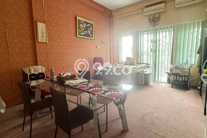 Ruko paling strategis disewakan di Menteng Jakarta Pusat Ruko paling strategis disewakan di Menteng Jakarta Pusat