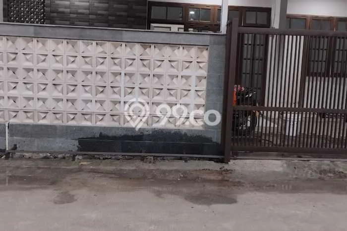 Rumah Minimalis 3 Kamar LT 102m2 di Taman Kopo Indah Rumah Minimalis 3 Kamar LT 102m2 di Taman Kopo Indah