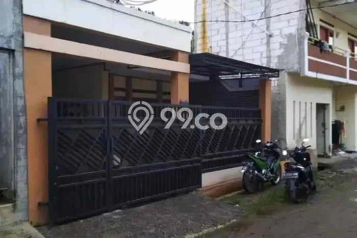 For Sale Rumah 4 Kamar Lokasi Ideal Nyaman dan Strategis di Cimahi Tengah For Sale Rumah 4 Kamar Lokasi Ideal Nyaman dan Strategis di Cimahi Tengah