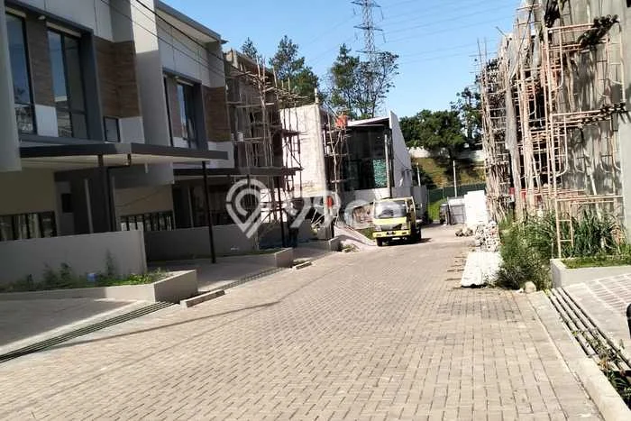 Jual Rumah Strategis Bagus Punya 3 KT di Sukasari Bandung SHM Jual Rumah Strategis Bagus Punya 3 KT di Sukasari Bandung SHM