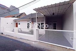 Dijual Hunian Rumah Terawat 4 KT di Soekarno Hatta, Bandung Dijual Hunian Rumah Terawat 4 KT di Soekarno Hatta, Bandung