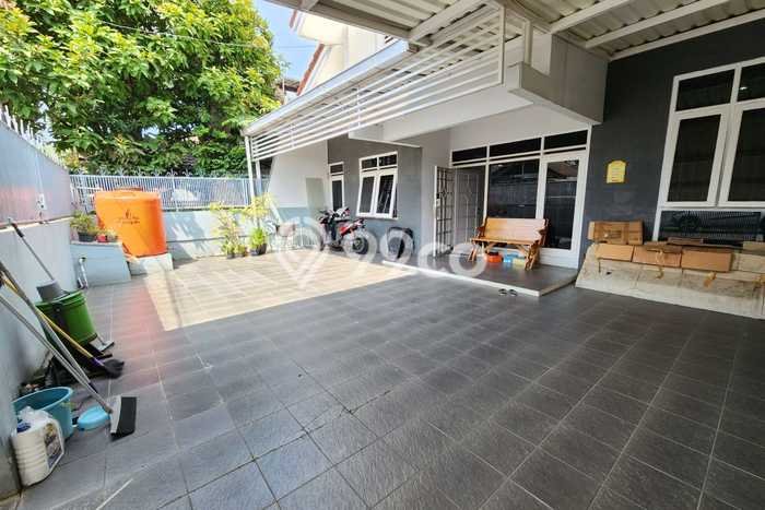 Siap Huni Rumah Mewah 3 Kamar di Bandung Kidul Dekat ke Mana Pun Siap Huni Rumah Mewah 3 Kamar di Bandung Kidul Dekat ke Mana Pun
