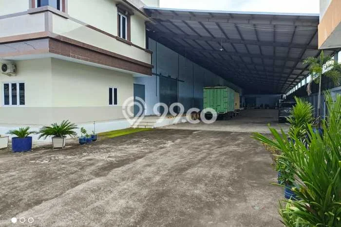 Unit Gudang disewakan di Tamalanrea Makassar dengan LT 6720m2 / LB 4572m2 Unit Gudang disewakan di Tamalanrea Makassar dengan LT 6720m2 / LB 4572m2