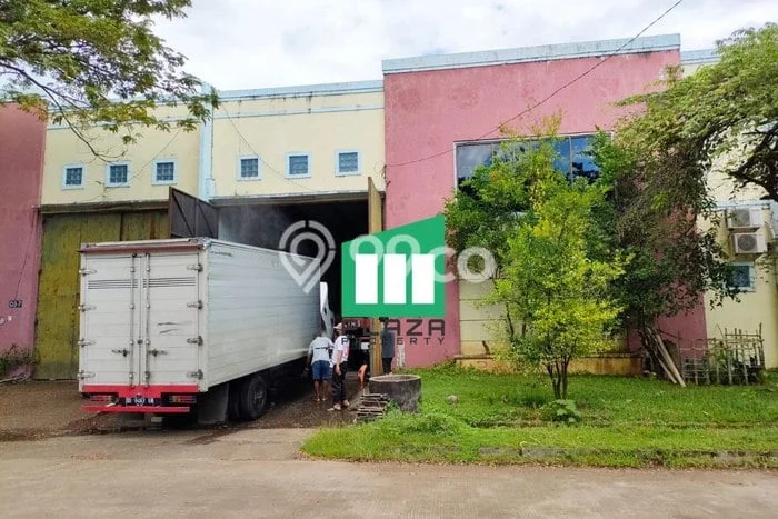 Gudang Bagus Dijual LB 360m2 Lokasi Strategis Makassar Area Cocok untuk Bisnis Gudang Bagus Dijual LB 360m2 Lokasi Strategis Makassar Area Cocok untuk Bisnis