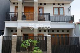 Ready to Use! Premium House LT 86m2 Desain Elegan di Kelapa Dua Ready to Use! Premium House LT 86m2 Desain Elegan di Kelapa Dua