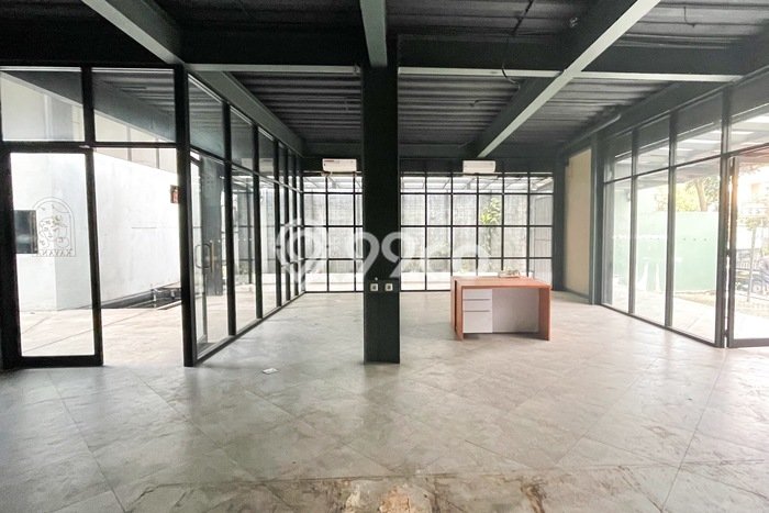 Komersial For Rent Kawasan , Luas 497m2m², Area Premium, Siap Operasi Komersial For Rent Kawasan , Luas 497m2m², Area Premium, Siap Operasi