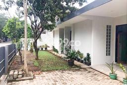 Rumah Mewah LB 400m2 Siap Pakai Desain Elegan di Buah Batu, Bandung Rumah Mewah LB 400m2 Siap Pakai Desain Elegan di Buah Batu, Bandung