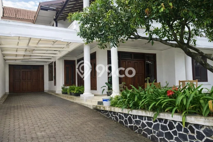 For Sale! Luxury House LT 600m2 Desain Elegan di Cigadung For Sale! Luxury House LT 600m2 Desain Elegan di Cigadung
