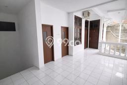 Dijual Rumah Luas Elegan Dengan View Cantik di Bendungan Hilir, Jakarta Pusat Dijual Rumah Luas Elegan Dengan View Cantik di Bendungan Hilir, Jakarta Pusat