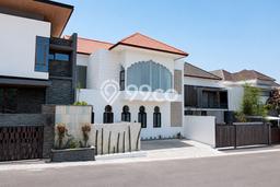 FOR SALE! Vila Kawasan Denpasar Selatan, Area 300m2m², Posisi Premium FOR SALE! Vila Kawasan Denpasar Selatan, Area 300m2m², Posisi Premium