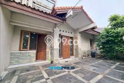 Rumah 4 KT 2 KM Pemandangan Laut di Meruya, Jakarta Barat Rumah 4 KT 2 KM Pemandangan Laut di Meruya, Jakarta Barat