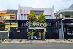 Rumah lokasi Permata Buana, Jakarta Barat, LT 225m² LB 180m² Rumah lokasi Permata Buana, Jakarta Barat, LT 225m² LB 180m²