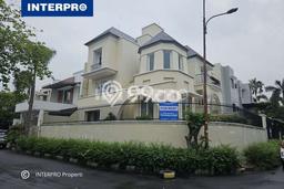 SPECIAL RATE! Rumah area Permata Buana, 4 KM, Lingkungan Asri, Luas 271m² LB 425m² SPECIAL RATE! Rumah area Permata Buana, 4 KM, Lingkungan Asri, Luas 271m² LB 425m²