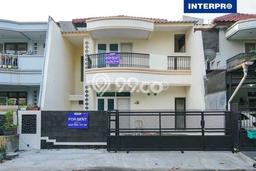 LISTING BARU! Rumah kawasan Permata Buana, Siap Huni, 4 KT, Dekat Permata Buana, Jakarta Barat, Jakarta Barat, LT 136m² Bangunan 130m² LISTING BARU! Rumah kawasan Permata Buana, Siap Huni, 4 KT, Dekat Permata Buana, Jakarta Barat, Jakarta Barat, LT 136m² Bangunan 130m²