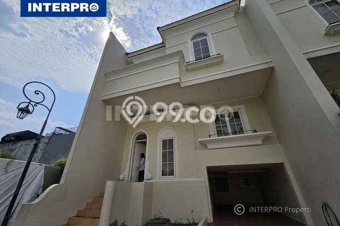 For Sale! Premium House LT 120m2 Desain Modern di Intercon For Sale! Premium House LT 120m2 Desain Modern di Intercon