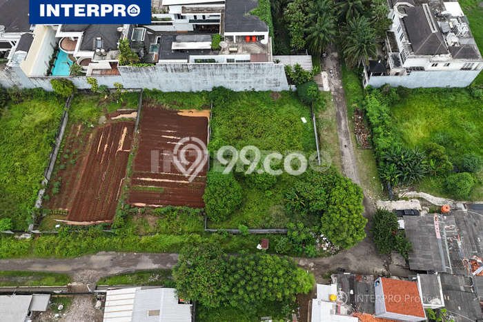 Tanah Dijual Lokasi Strategis di Jakarta Barat dengan Luas 432m2 Tanah Dijual Lokasi Strategis di Jakarta Barat dengan Luas 432m2