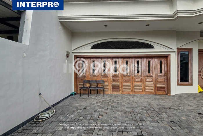 PILIHAN TEPAT! Rumah di Permata Buana, 3 KM, Dekat Mall, LT 200m² Bangunan 300m² PILIHAN TEPAT! Rumah di Permata Buana, 3 KM, Dekat Mall, LT 200m² Bangunan 300m²