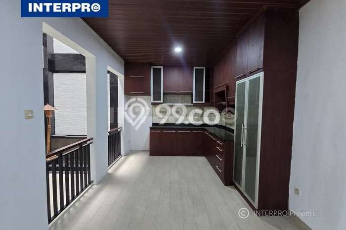 Dijual Rumah Mewah Elegan Dengan View Eksklusif di Puri Indah, Jakarta Barat Dijual Rumah Mewah Elegan Dengan View Eksklusif di Puri Indah, Jakarta Barat